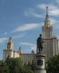 Hlavná budova univerzity v Moskve